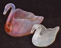 Manchester Glass - Burtles Tates swans registered in 1885